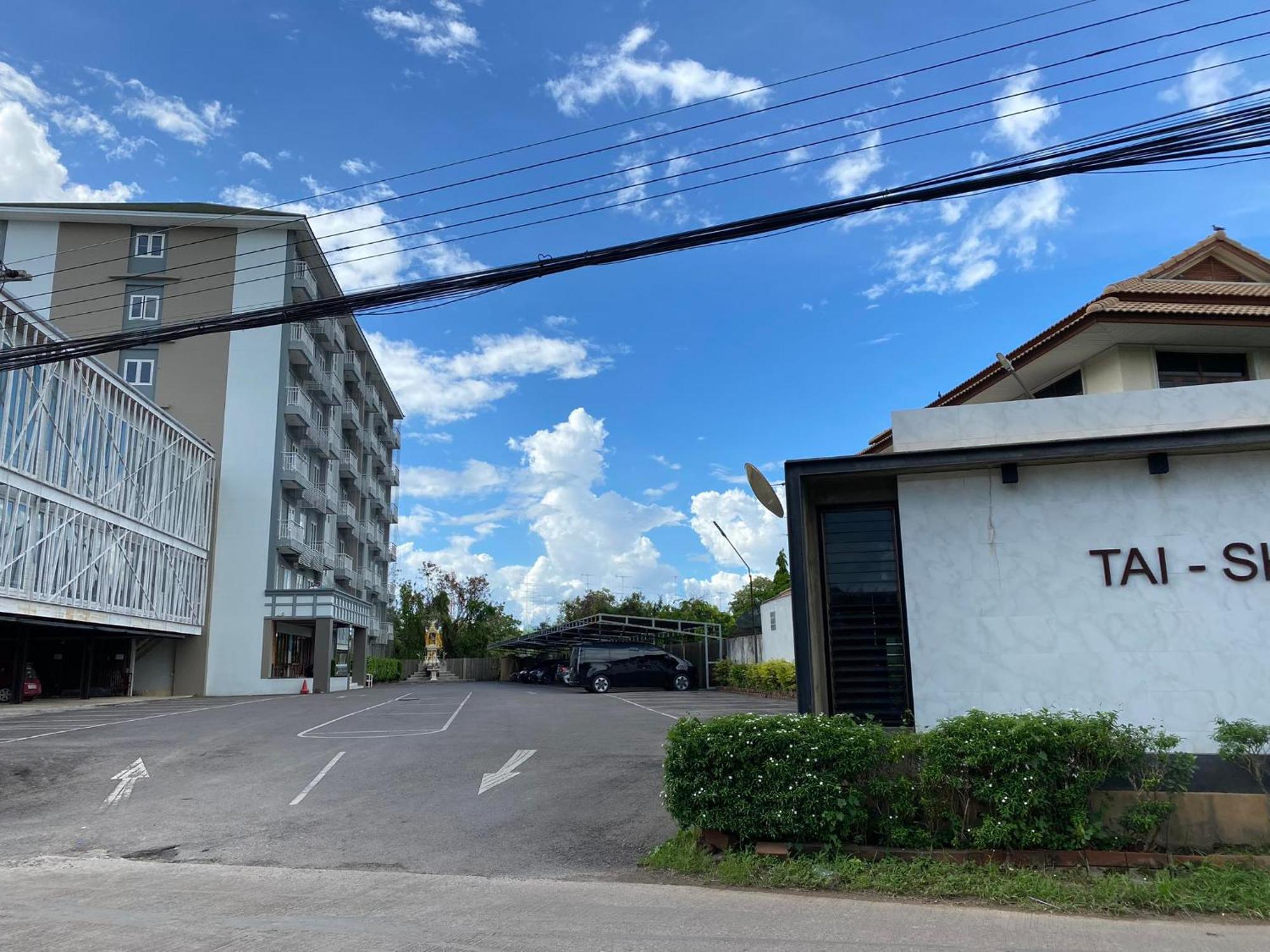 泰杉套房酒店 Ratchaburi 外观 照片